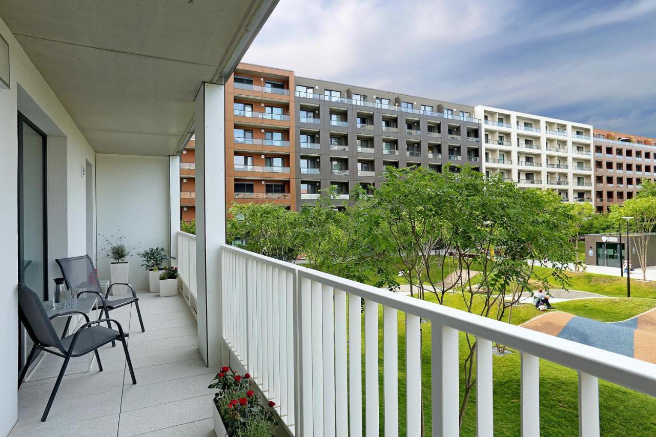 Modern Apartment Near The City Centre Urban Братислава Екстер'єр фото