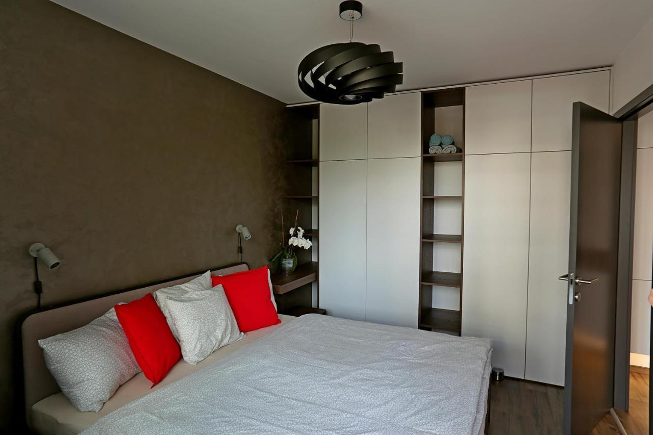 Modern Apartment Near The City Centre Urban Братислава Екстер'єр фото