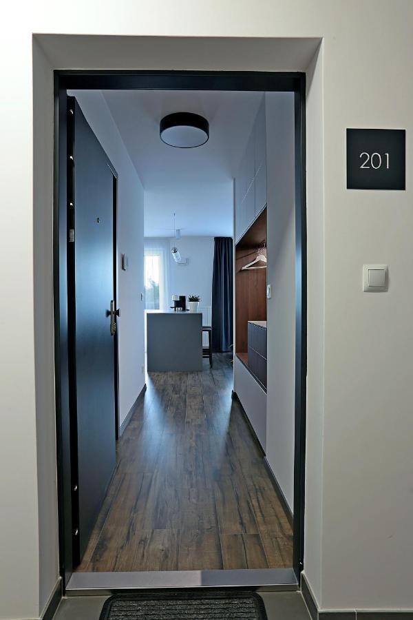 Modern Apartment Near The City Centre Urban Братислава Екстер'єр фото